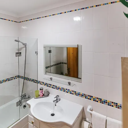 Front * Ferrel (Leiria)