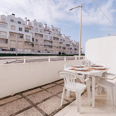 Front * Ferrel (Leiria)