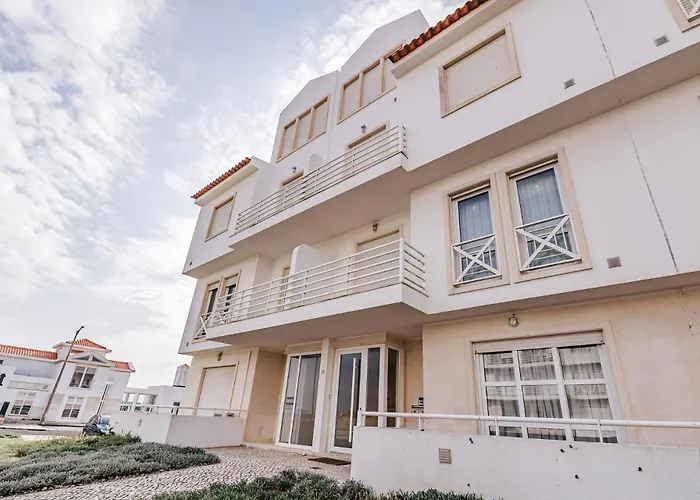 Front Appartement Ferrel (Leiria)